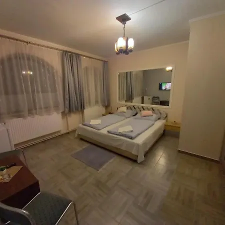 Kisdiofa Panzio Es Vendeglo Bed & Breakfast Vajdácska