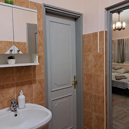 Bed & Breakfast Kisdiofa Panzio Es Vendeglo
