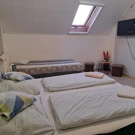 Bed & Breakfast Kisdiofa Panzio Es Vendeglo