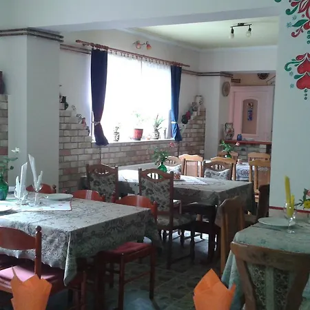 Kisdiofa Panzio Es Vendeglo 3*