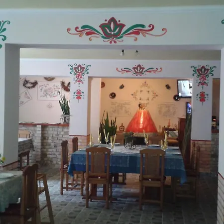 Kisdiofa Panzio Es Vendeglo 住宿加早餐酒店