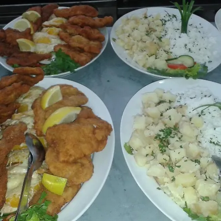 Kisdiofa Panzio Es Vendeglo 住宿加早餐酒店