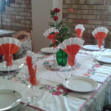 Bed & Breakfast Kisdiofa Panzio Es Vendeglo Vajdácska