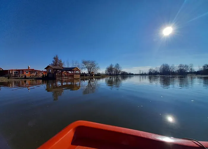 Oda ve Kahvaltı Kisdiofa Panzio Es Vendeglo 3*